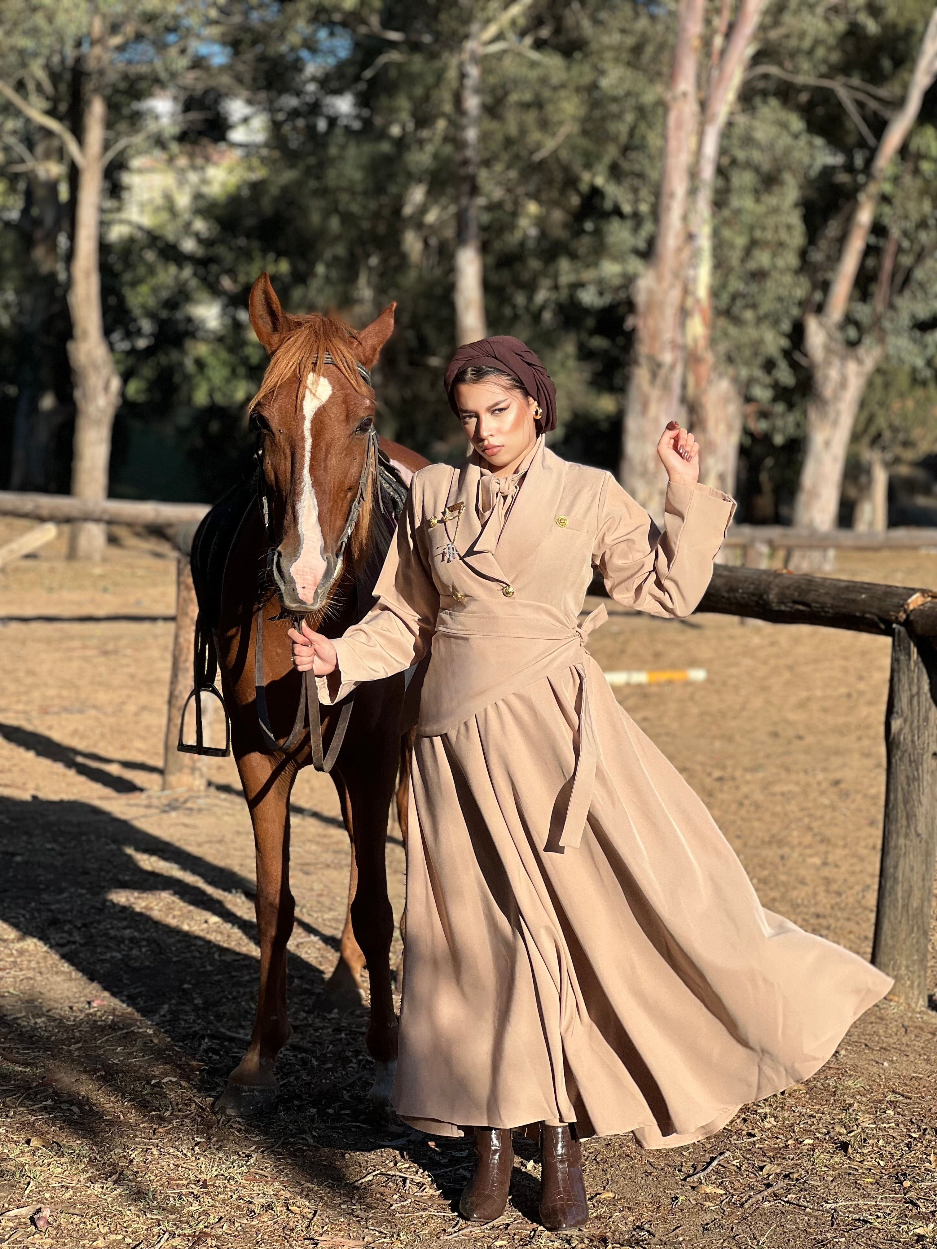 Robe Cavallo Rubino(beige)