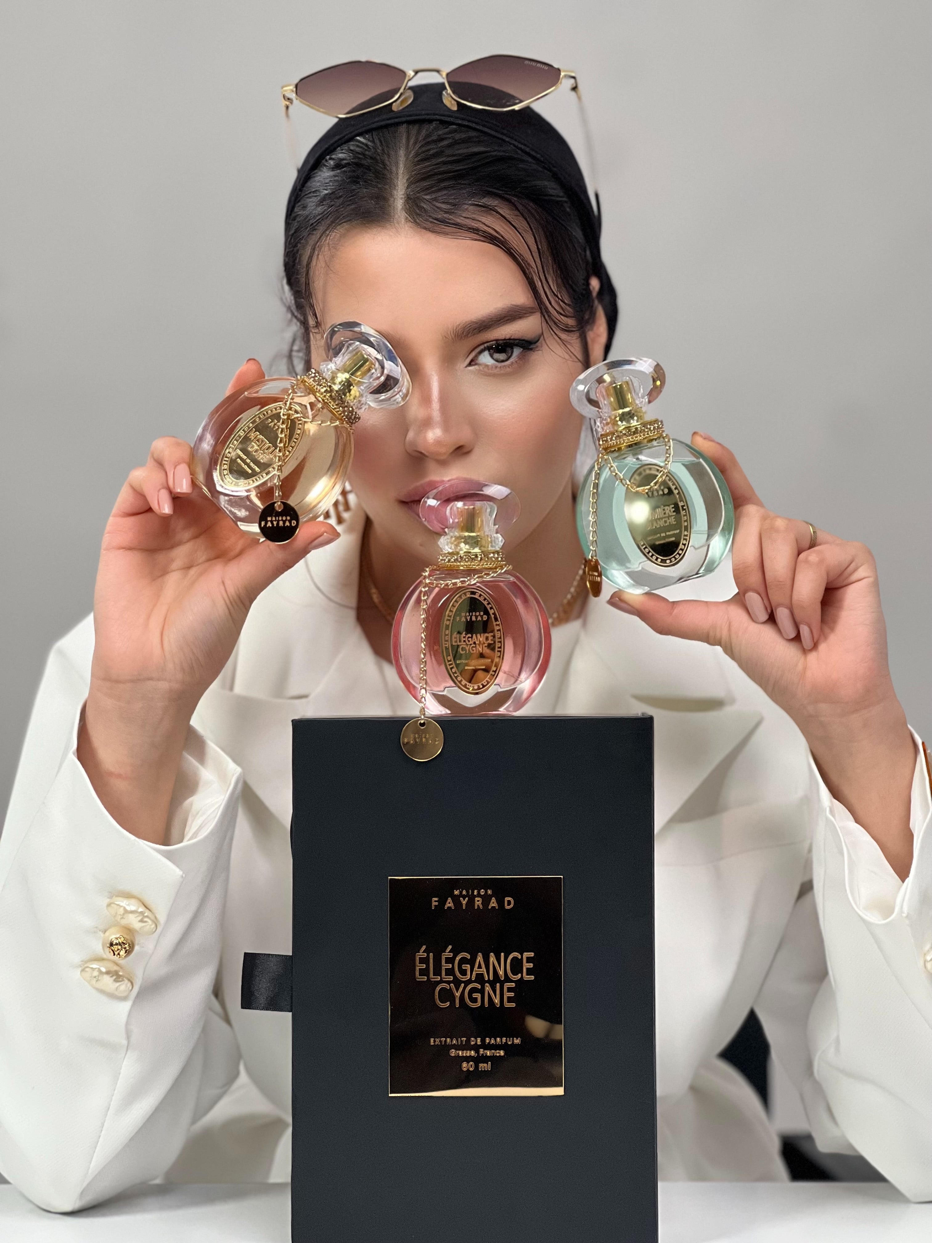 3 p pack vip 👑parfum lumière blanche, mystique doré , élégant cygne