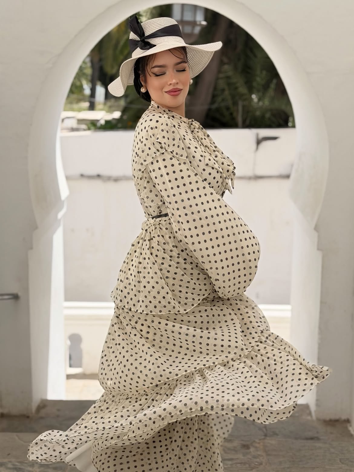 files/Pour_vos_journees_ensoleillees_Optez_pour_une_robe_legere_doublee_et_totalement_non_transp.jpg